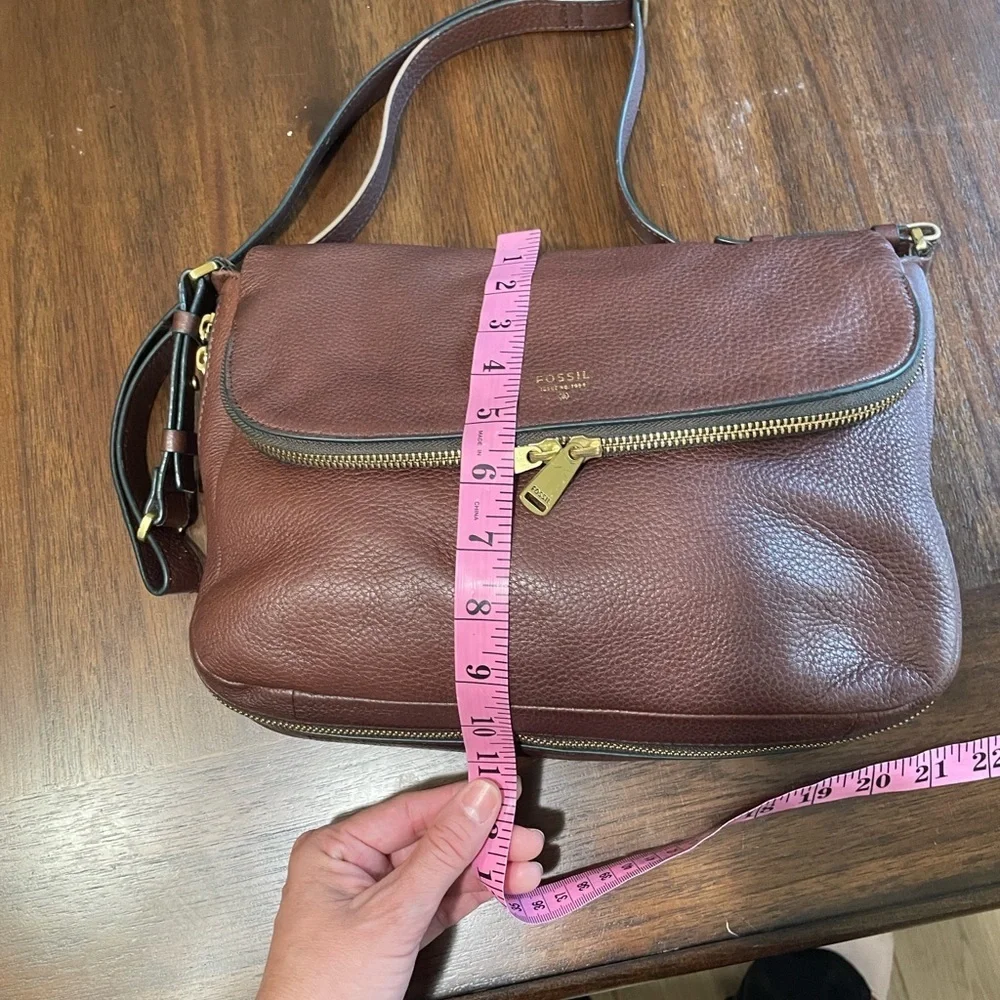 Fossil Preston   Brown Pebbled Leather Messenger Bag